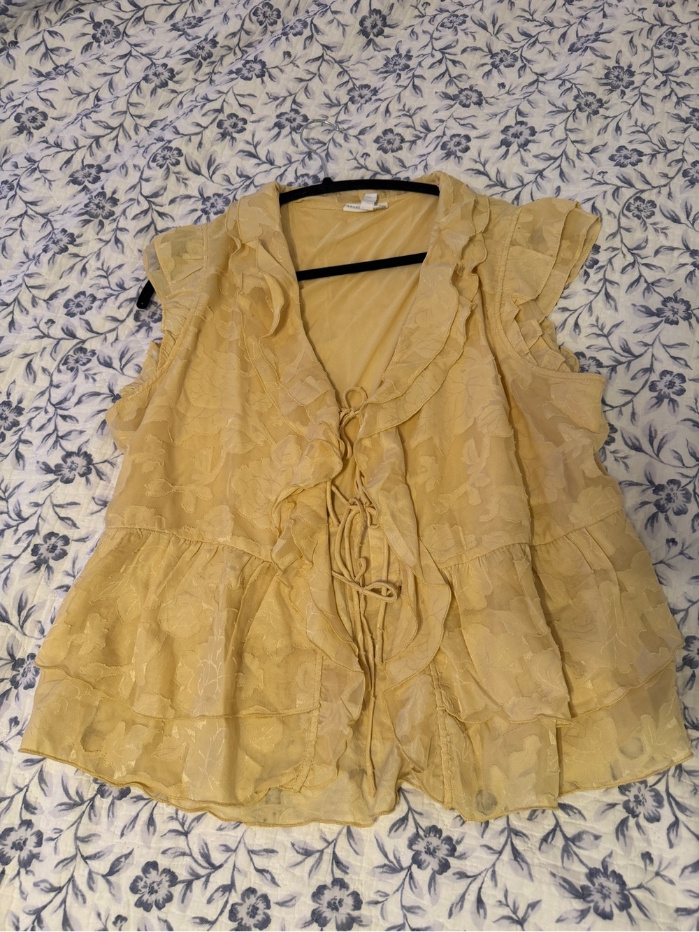Jules & Leopold Yellow Ruffle Tie-Front Blouse